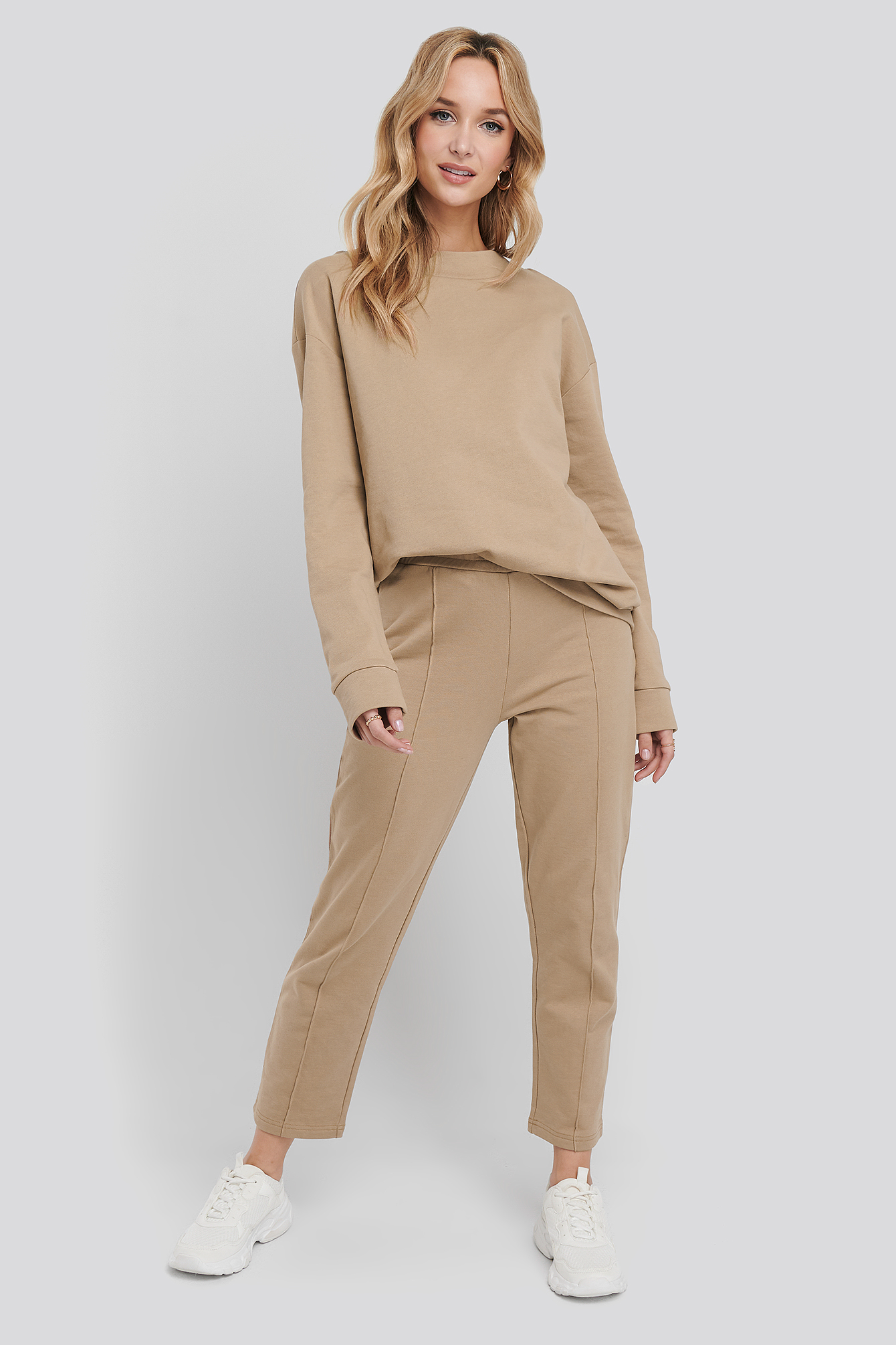 khaki color sweatpants