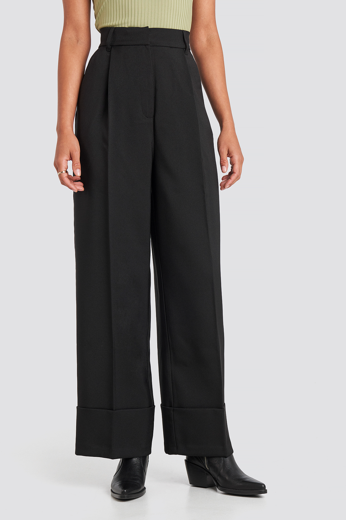 Folded Pants Black | na-kdlounge.com