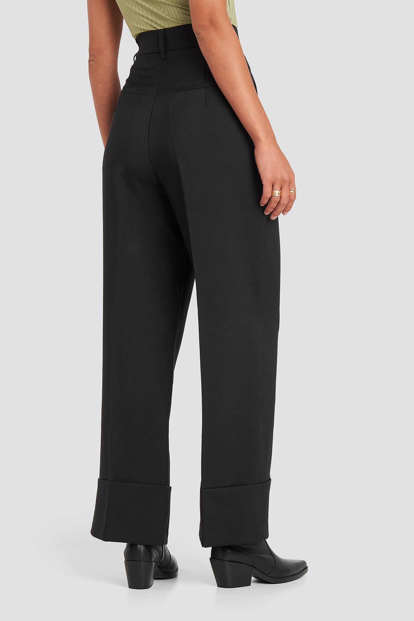 Folded Pants Black | na-kdlounge.com