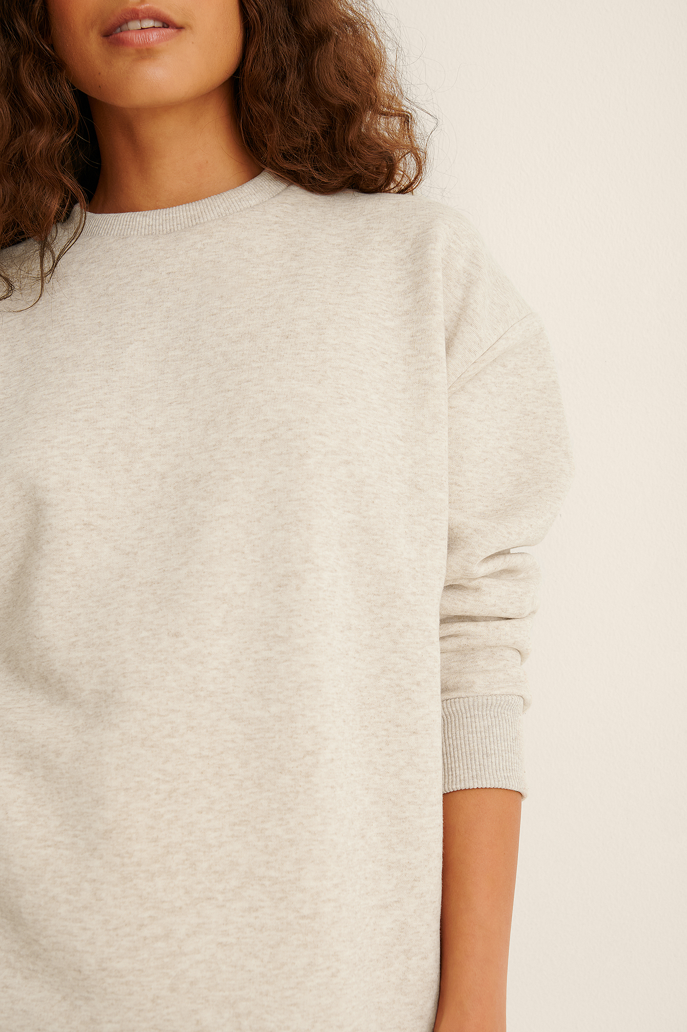 oversize sweatshirt beige