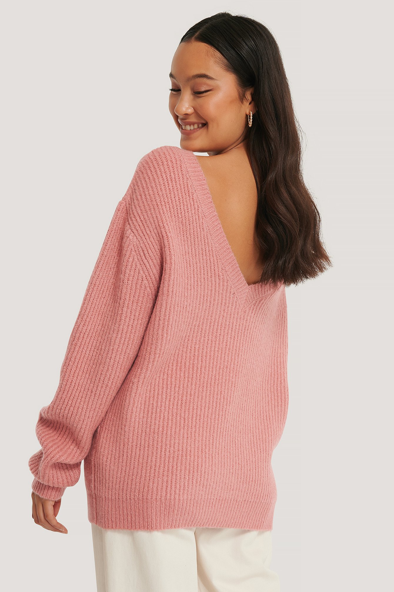 deep back sweater