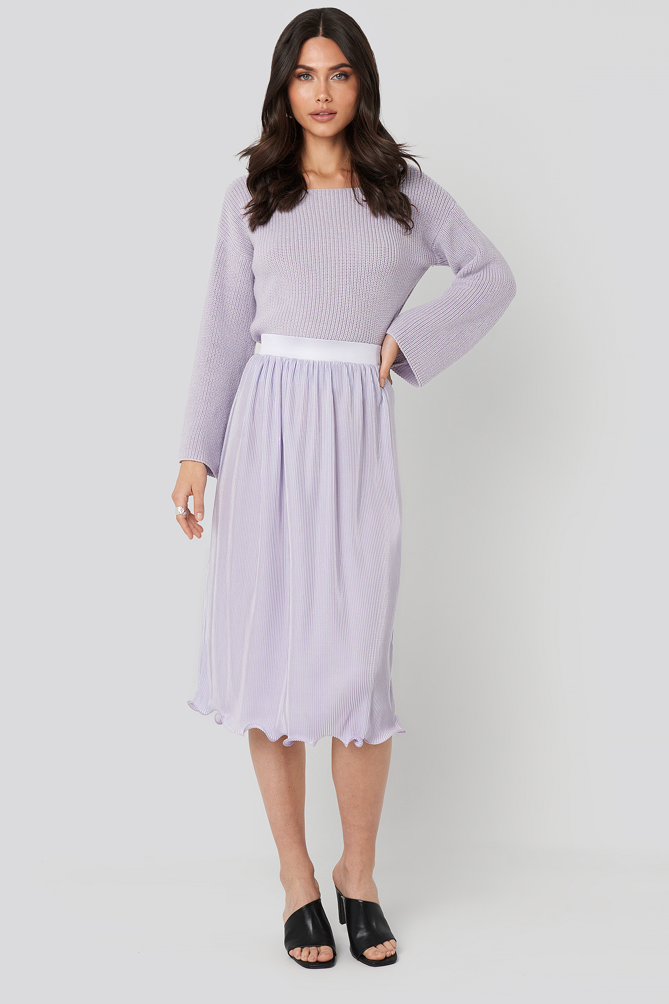 purple pleated pants