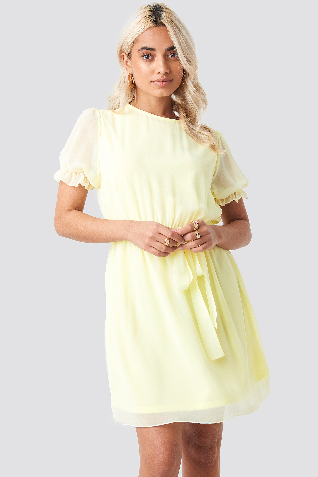 yellow short sleeve dress