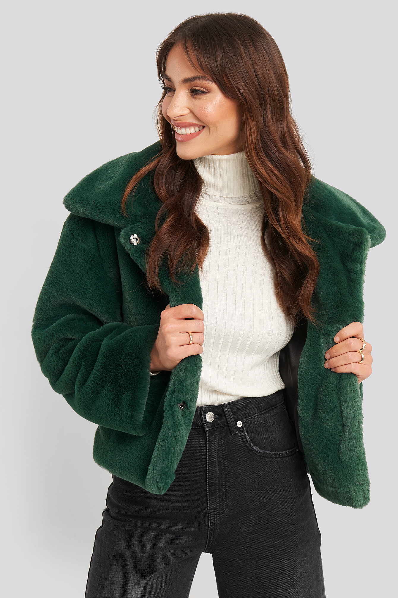 Elin Faux Fur Short Jacket Green | na-kdlounge.com